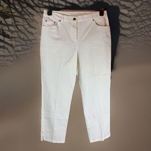 NWT Hearts Of Palm Women’s White Ankle Pants Rhinestones Size 8 Elastic Back